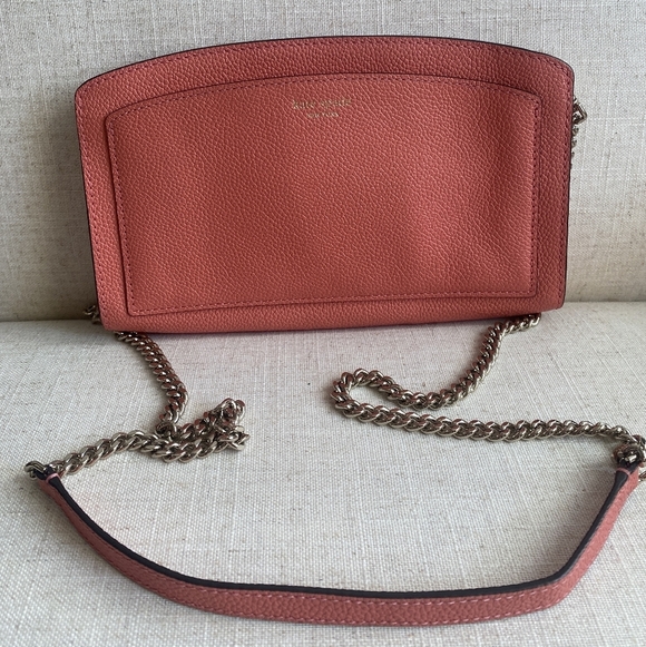 Kate Spade East West Coral Shoulder Bag with Premium Leather - Picture 3 of 9